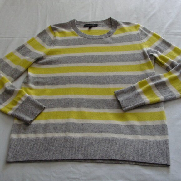 BANANA REPUBLIC Yellow Gray & White STRIPE MERINO WOOL Blend SWEATER Sz L - Picture 1 of 4